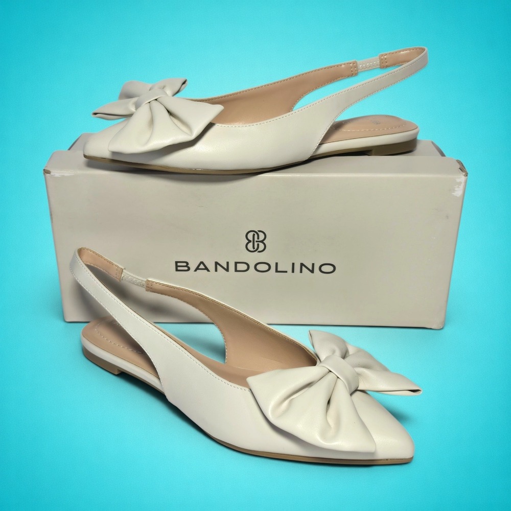 New Women's Bandolino Simona 3 Ivory Slingback Flats, Size 6M